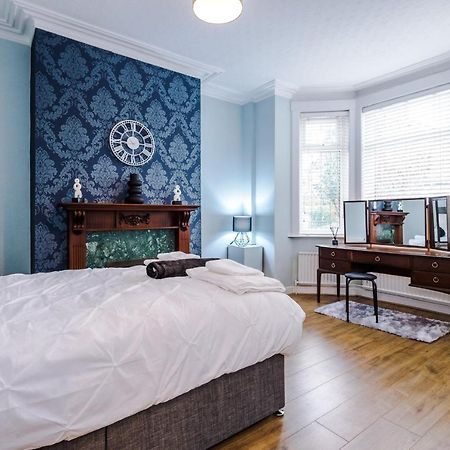 3 Bed Property, Upto 8 Guests Near City Centre Manchester Buitenkant foto