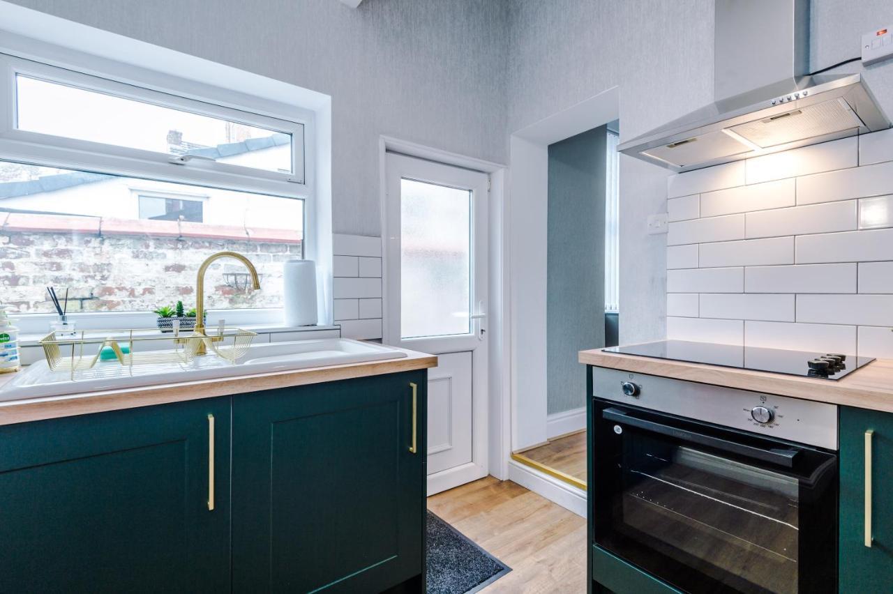 3 Bed Property, Upto 8 Guests Near City Centre Manchester Buitenkant foto